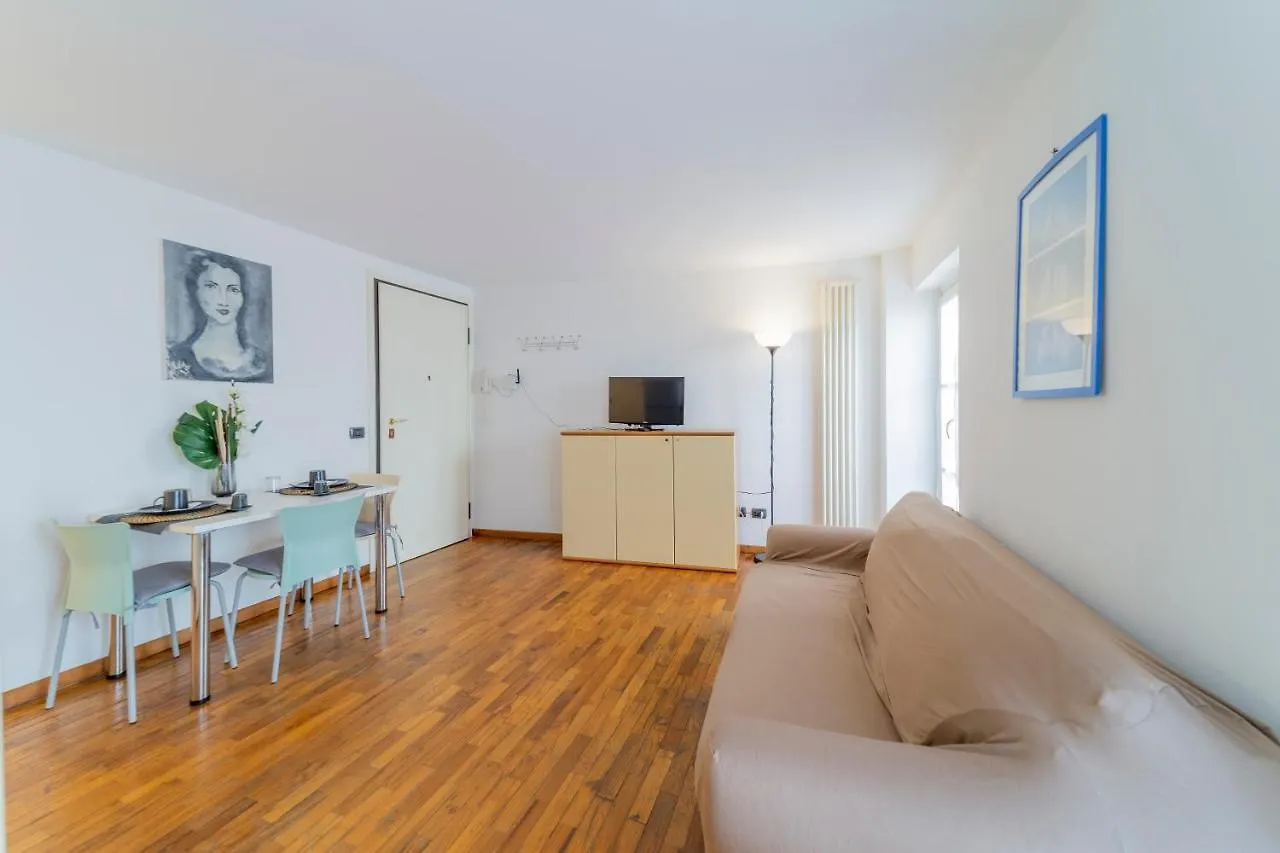 Parrot House - Casa In Centro A Parma Appartamento 0*,